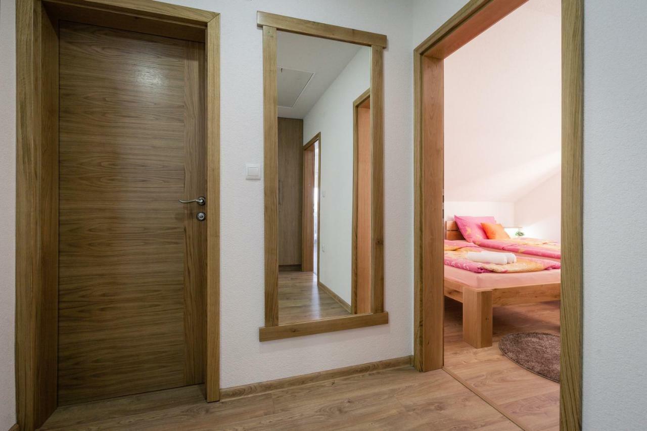 Apartment Ivan & Iva Gornji Vaganac Ngoại thất bức ảnh